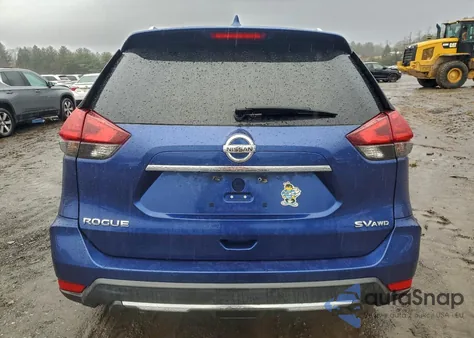 2017 Nissan Rogue Sv z USA, uszkodzony, nr VIN 5N1AT2MV5HC748083